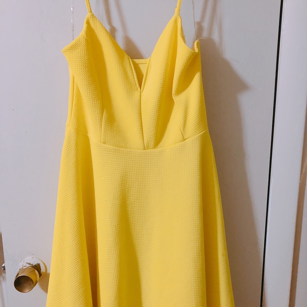 Yellow dress